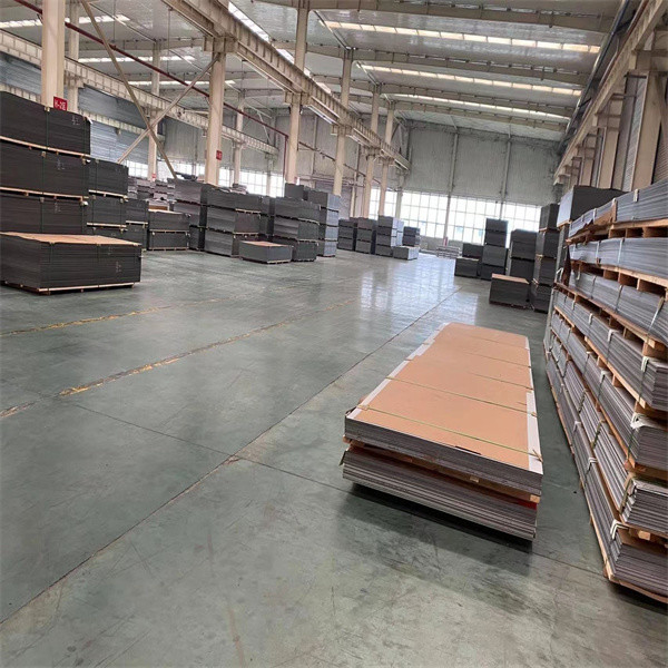 Panneau composite en aluminium imprimable UV protège et décore les façades des bâtiments
