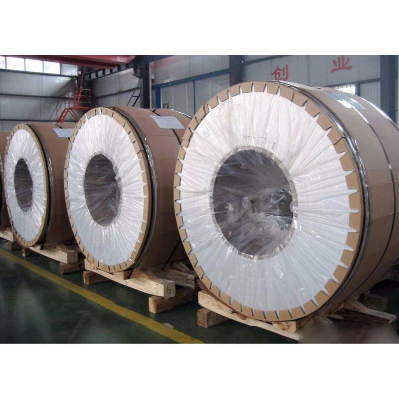 Facile à nettoyer et à entretenir bobine d'aluminium prépeint pour les façades et les murs des bâtiments à faible entretien