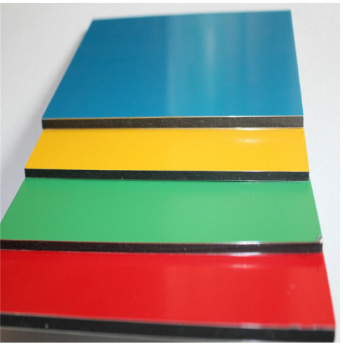 Panneau composite en aluminium PVDF avec revêtement nano-PVDF et peinture nanométrique auto-nettoyeuse pour une décoration architecturale élégante et 15-