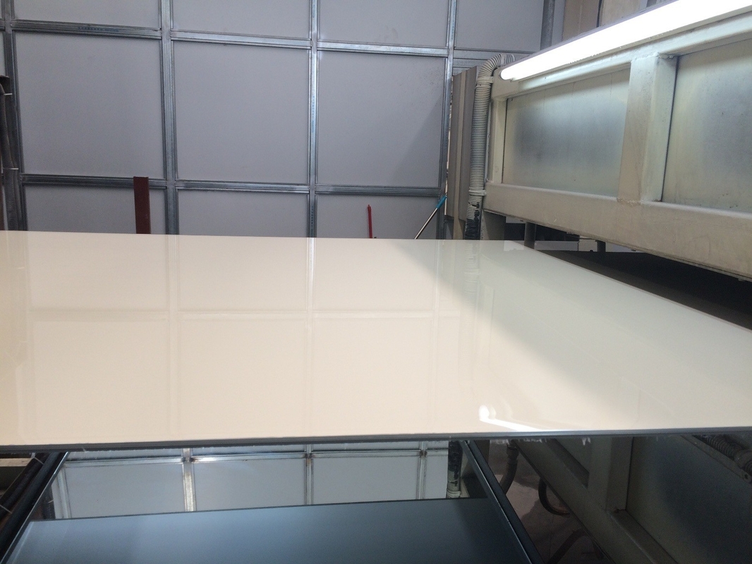 Panneau composite en aluminium à film protecteur OEM avec un haut brillant et une épaisseur de bobine d'aluminium de 0,022 mm à 0,050 mm