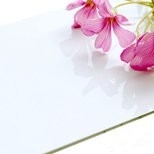 Panneau composite en aluminium nano PVDF revêtu de haute brillance avec une décoration élégante et d'excellentes propriétés pour les décorations architecturales