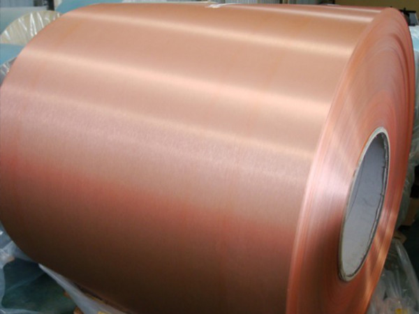Facile à nettoyer et à entretenir bobine d'aluminium prépeint pour les façades et les murs des bâtiments à faible entretien