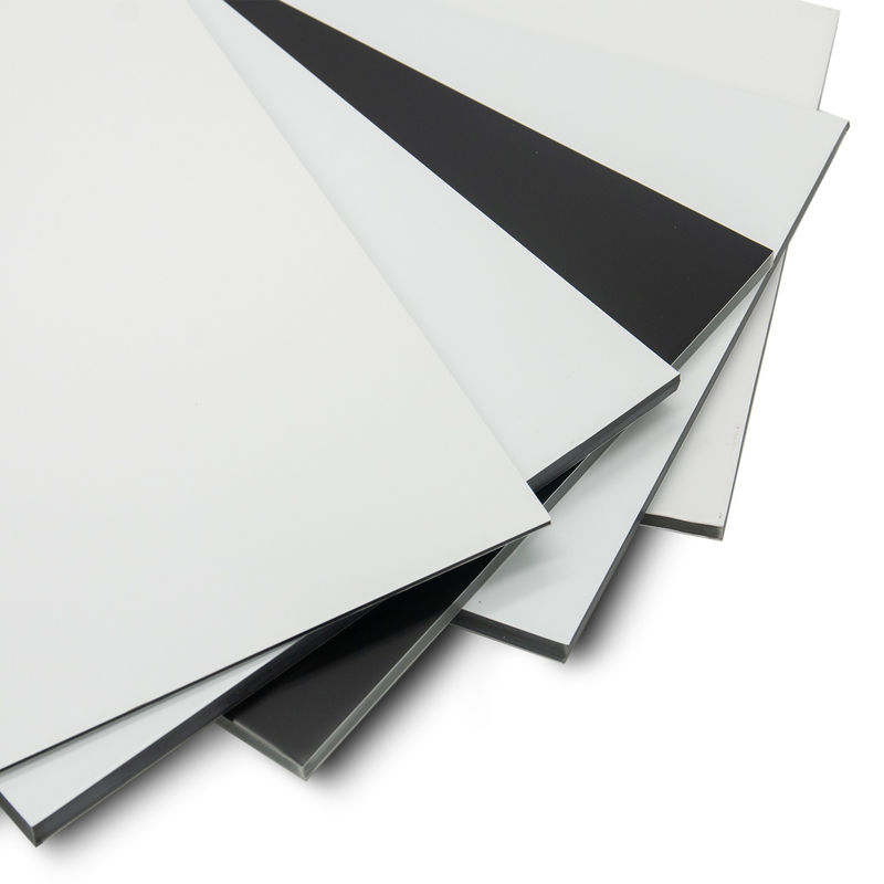 Feuille ACP de grande capacité de production de 3 mm, revêtement nano, anti-moisissure et résistante aux intempéries pour cuisine et restaurant certifié CE