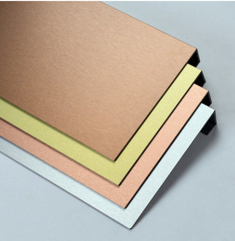 Panneau composite en aluminium à base d'alucobond ACP coloré pour le revêtement de panneaux d'affichage
