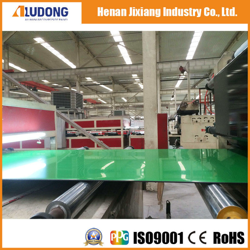 Prix d'usine Shanghai Jixiang ISO 9001 Fabrique Acp feuille de panneaux composites d'aluminium pour revêtement extérieur plafond mur intérieur