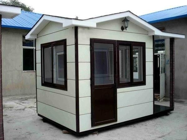 Maison préfabriquée moderne de luxe. Facile à assembler. Container de 3 chambres. Maison avec des panneaux composites en aluminium.