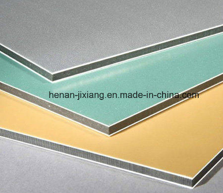 Panneau composite en aluminium 4x8 pieds PVDF PE revêtu ignifuge Léger sur mesure Disponible pour la décoration intérieure extérieure