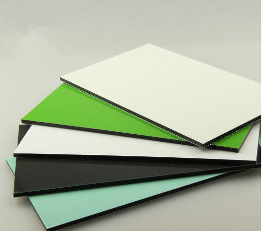 Feuilles de construction ignifuges du revêtement 3MM 4MM 5MM 6MM 7MM ACP de preuve de moule pour le mur