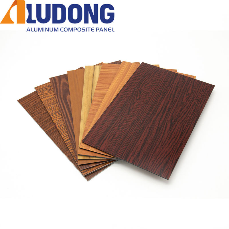Fabricant direct revêtement PVDF ACP de grain de bois de 5 mm, anti-UV et ignifuge pour mur de rideau