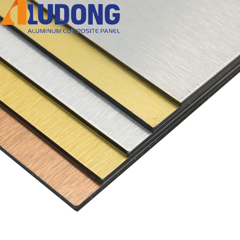 Emballage sécurisé anodisé ACP/ACM brossé 4 mm, isolant thermique et ignifuge pour la maison de conteneurs Expédition rapide