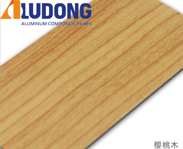 Fabricant direct revêtement PVDF ACP de grain de bois de 5 mm, anti-UV et ignifuge pour mur de rideau