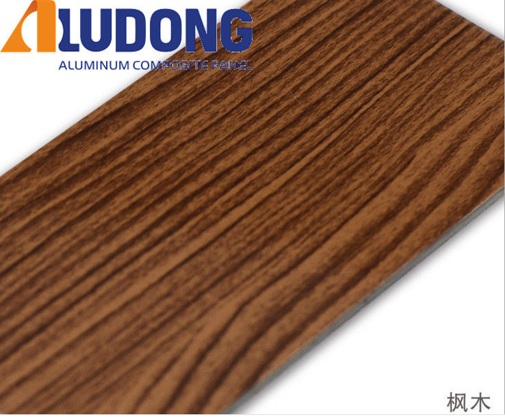 Fabricant direct revêtement PVDF ACP de grain de bois de 5 mm, anti-UV et ignifuge pour mur de rideau
