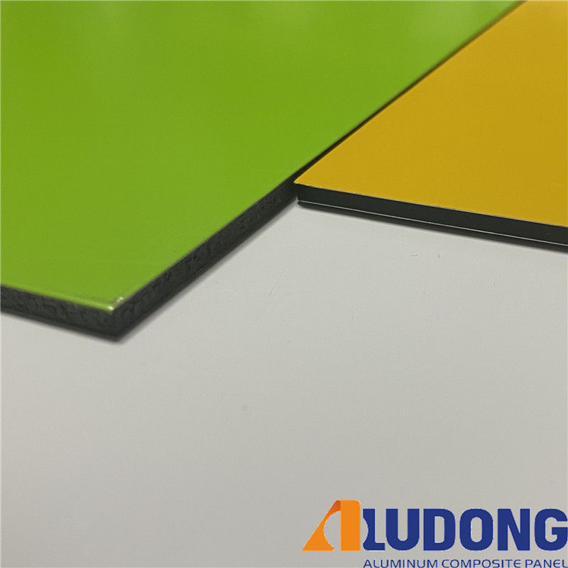 Panneau composite d'aluminium à base d'aluminium de 0,3 mm ACP pour les murs de rideau
