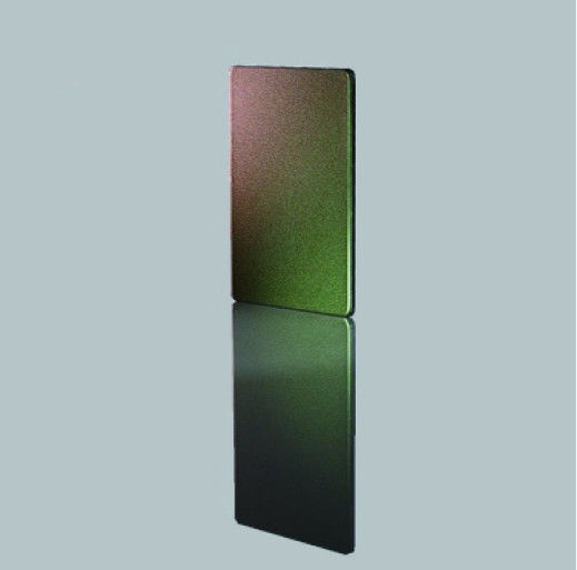 Panneau composite en aluminium miroir testé par SGS de 1220 mm de largeur et d'une épaisseur en aluminium de 0,15 mm