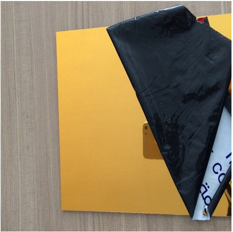 Panneau composite en aluminium miroir testé par SGS de 1220 mm de largeur et d'une épaisseur en aluminium de 0,15 mm