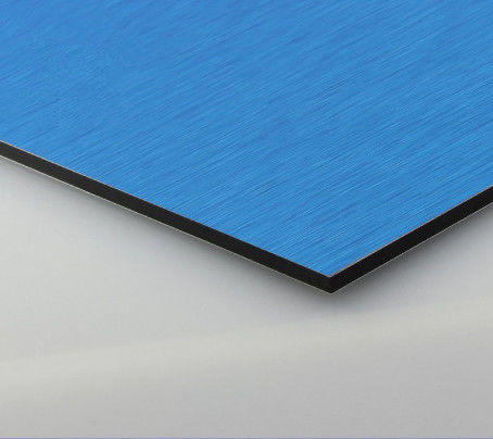Prêt à l'expédition Panneau composite en aluminium brossé de 5 mm Finition anodisée, résistant aux UV pour le mur de l'aéroport