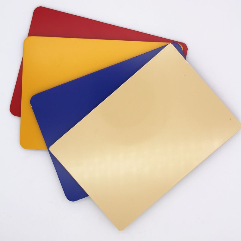 Best seller Panneau ACP PE PVDF revêtu Panneaux composites en aluminium 4x8 Ft Matériau de construction pour la décoration intérieure et extérieure des murs
