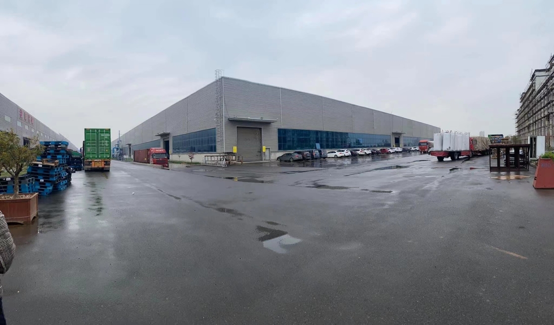 Le panneau composite en aluminium très brillant protège contre la pollution et décore élégamment les bâtiments