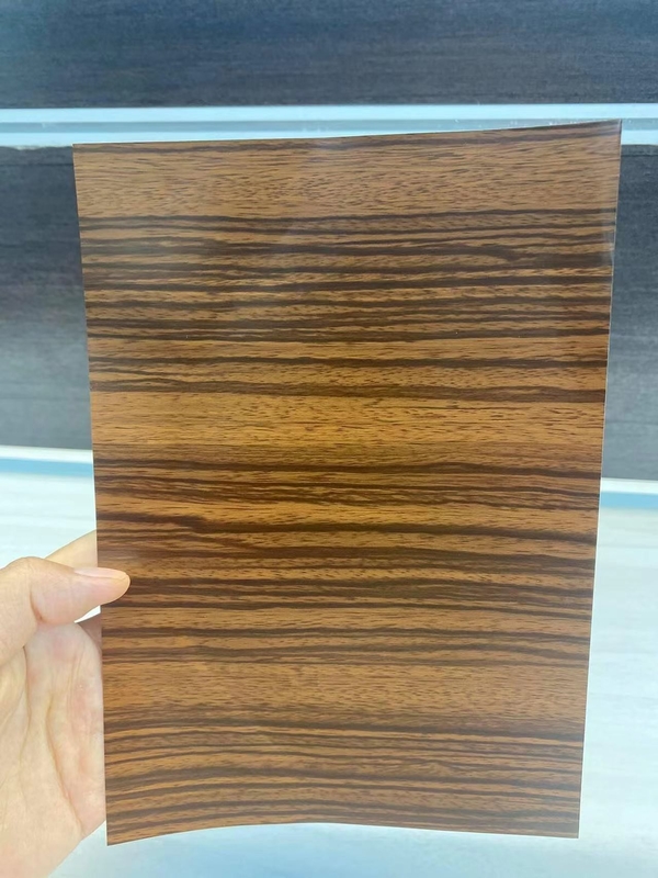 Le bois a coloré la largeur composée en aluminium du panneau 1.57m de PVDF