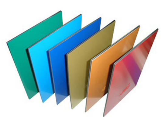 T8 à haute brillance a balayé l'aluminium couvre l'oxydation anodique pour la décoration