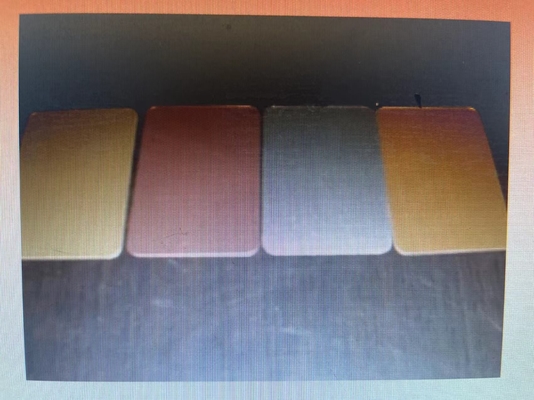 Plaque d'aluminium solide avancée avec une large gamme de tailles et un revêtement nano-PVDF pour une conception légère et une durabilité