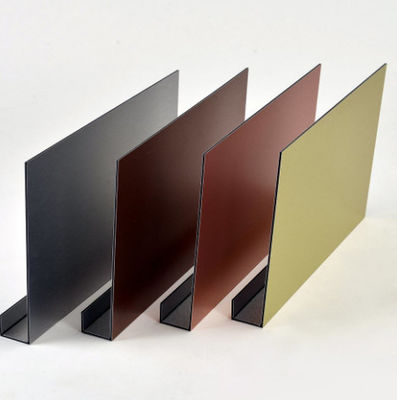Panneau composite en aluminium à base d'alucobond ACP coloré pour le revêtement de panneaux d'affichage