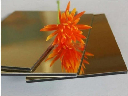 Panneau composite en aluminium miroir résistant aux intempéries et au feu pour la construction contemporaine